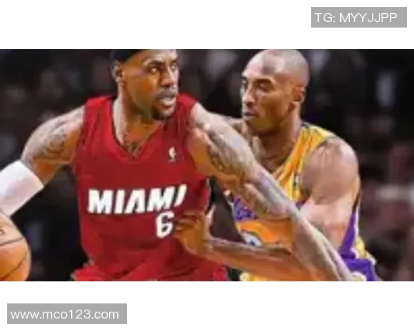 2009年科比与詹姆斯的巅峰对决回顾与篮球传奇的交汇时刻 2009年科比与詹姆斯的巅峰对决回顾与篮球传奇的交汇时刻